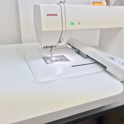 Janome Memory Craft 230E